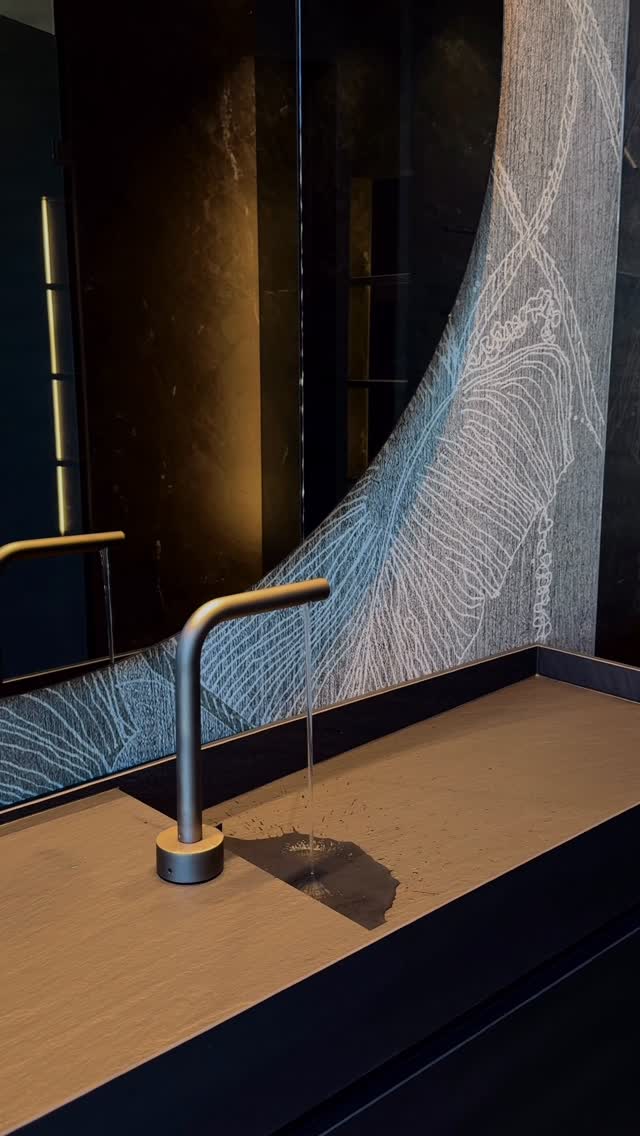 657595592 934747252438551 8703708803249036602 N