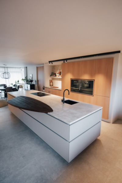 Moderne Kueche Naturstein Rueckwand Spuehle