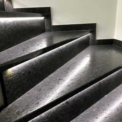 Moderne Treppe Beleuchtet Naturstein Treppenstufen Wiebe