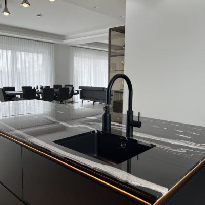 Große Insel Copacabana Granit Arbeitsplatte Kueche Granitplatte Wiebe Naturstein Keramik