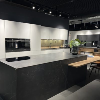 Große Küche Dekton Dekton Kuechenarbeitsplatte Arbeitsplatte Tischplatte Wiebe Keramik