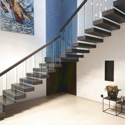 Wiebe Kragarmtreppe Dekton Kelya Naturstein Treppe Treppenstufen Natursteinwerk