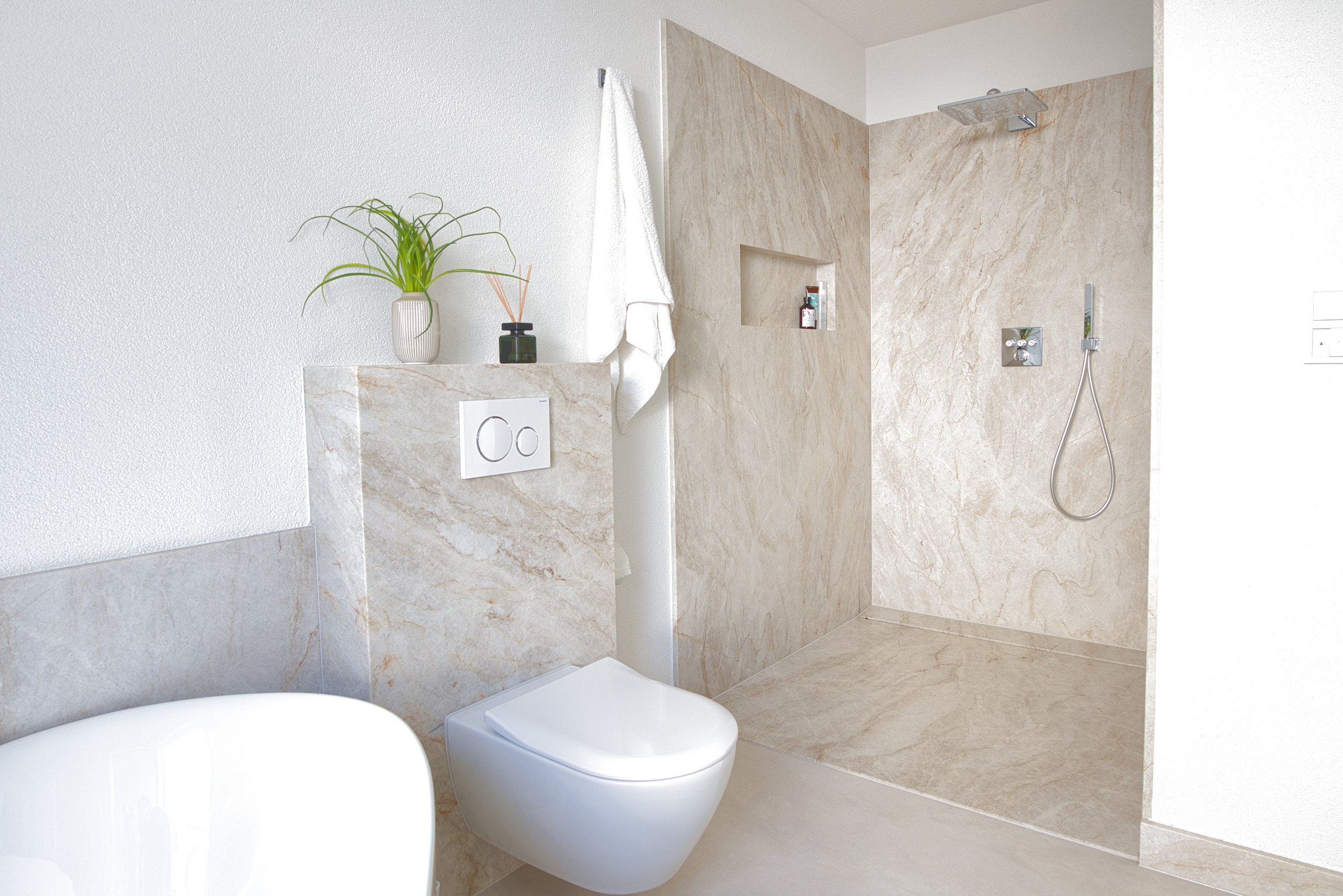 marmor badezimmer mit platten & marmoroptik | wiebe naturstein