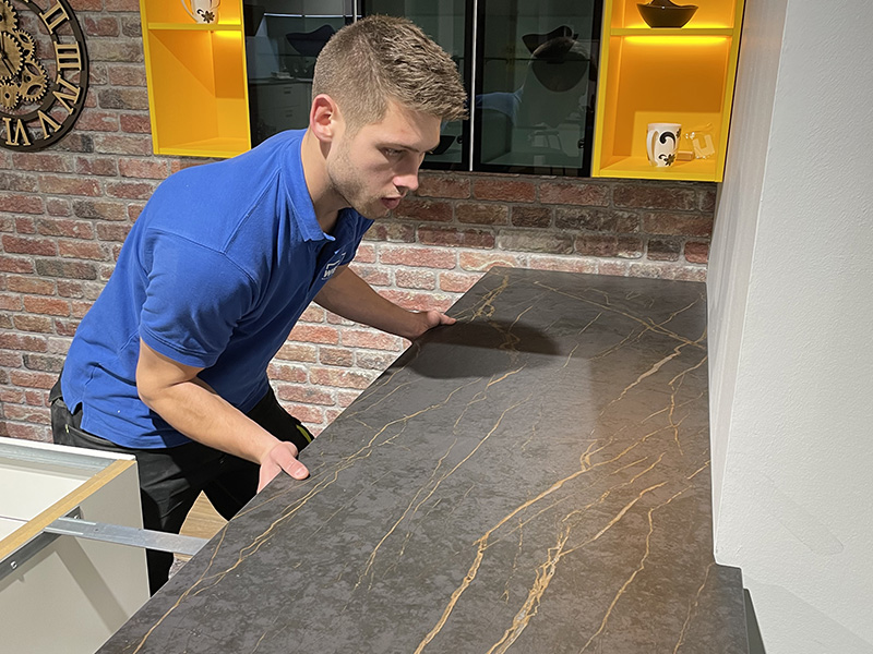 Montage Kuechenarbeitsplatten Monteur Kuechenplanung Arbeitsplatte Verlegen Karriere Wiebe Naturstein Montage Kuechenarbeitsplatten Monteur Kuechenplanung Arbeitsplatte Verlegen Karriere Wiebe Naturstein