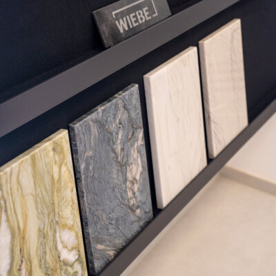 Wiebe Naturstein Keramik Steinmetz Natursteinwerk Platten Fliesen Marmor 156
