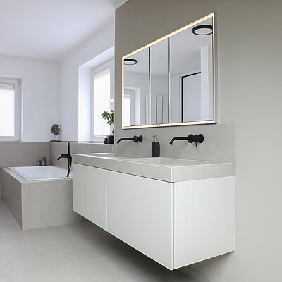 Vallone Badezimmer mit schwarzen Armaturen