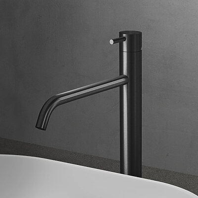 Como 02 Edelstahl Armatur Gunmetal Black Vallone Gallery 2021 09 29 085402 Jkew