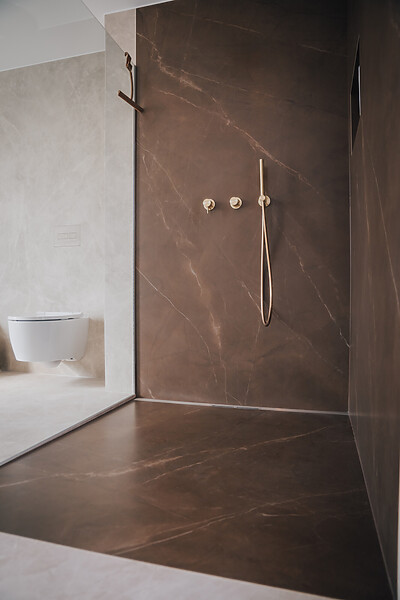 April 11, 2025 Natursteinkeramik Wiebe Duschrückwand Pulpis Und Diamond Cream Badezimmer April 11, 2025 Natursteinkeramik Wiebe Duschrückwand Pulpis Und Diamond Cream Badezimmer