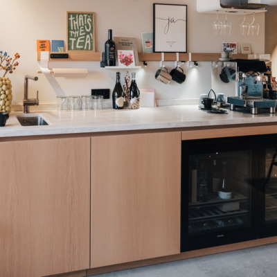 Kaffee Ecke Stein Taj Mahal Arbeitsplatte Naturstein Beige.webp