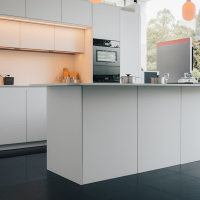 Keramik Arbeitsplatte Weiss Rueckwand Keuchenarbeitsplatte Laminam.webp