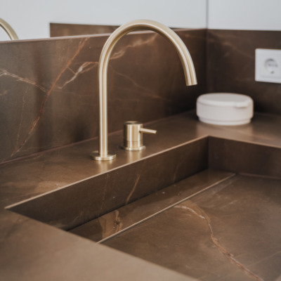 Keramik Waschtisch Stein Waschbecken Neolith Platten Pulpis Pflegeleicht.webp