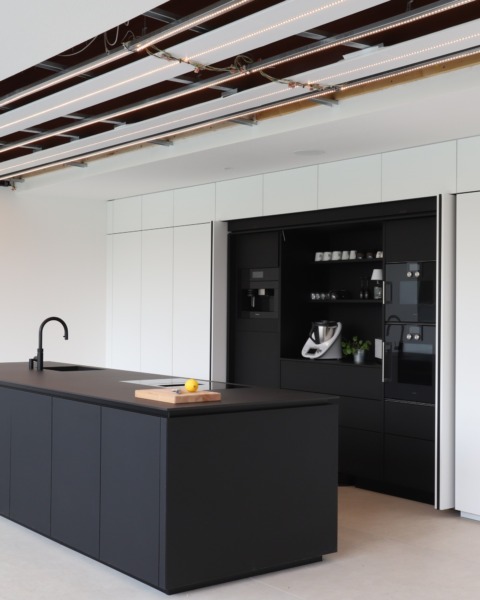 Kuechenarbeitsplatte Schwarz Keramik Robust Pflegeleicht Hitzbeständig Kuecheninsel Pocket Doors (7)