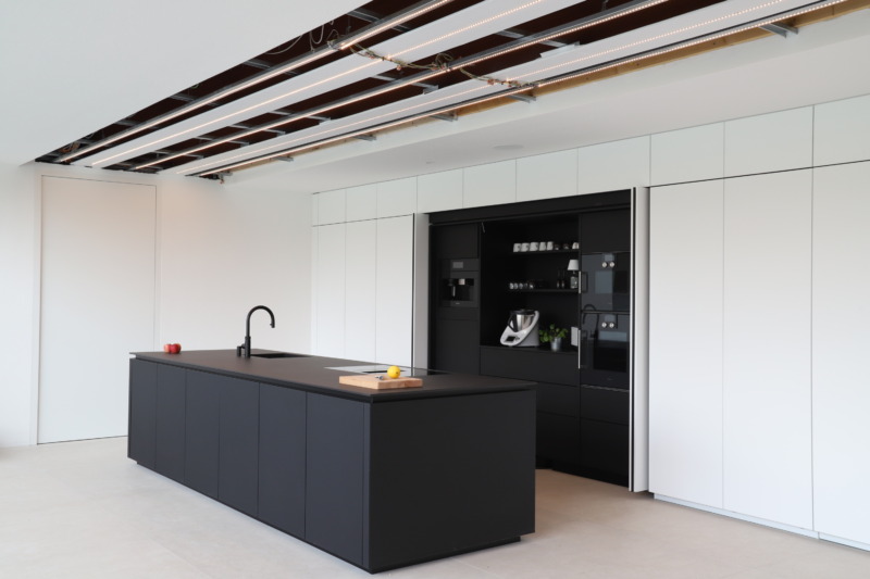 Kuechenarbeitsplatte Schwarz Keramik Robust Pflegeleicht Hitzbeständig Kuecheninsel Pocket Doors (7)