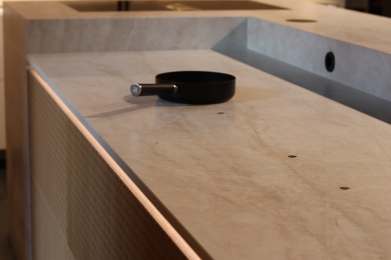 Unterbau Kochfeld Keramik Kuechenarbeitsplatte Novy.webp