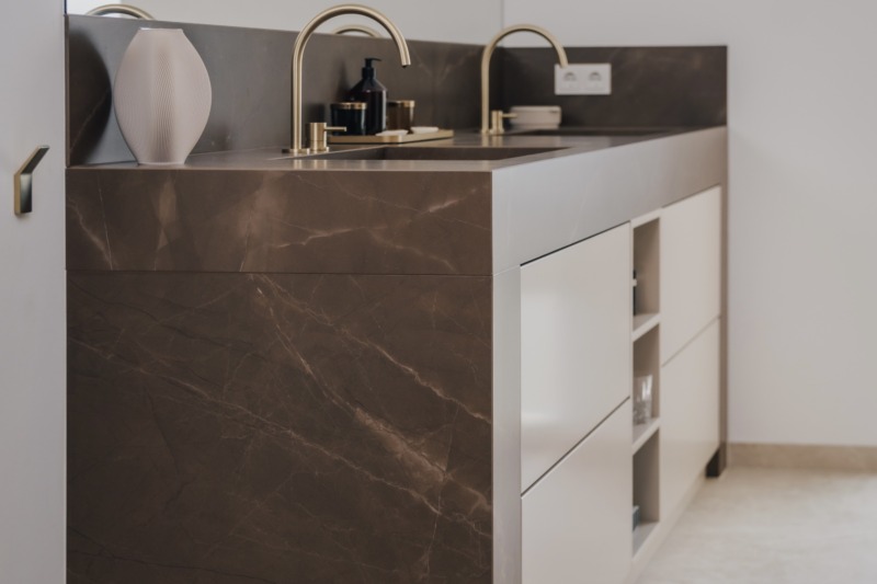 Waschtisch Mit Wangen Keramik Stein Waschbecken.webp Waschtisch Mit Wangen Keramik Stein Waschbecken.webp