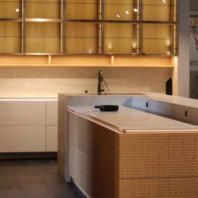 Keramik Kuechenarbeitsplatte Nara Unterbau Kochfeld Kuecheninsel.webp