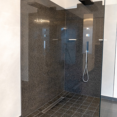 Duschkabine Duschverkleidung Dusche Granit.jpg